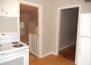 1641 Mayhew St in Tallahassee, FL - Building Photo - Building Photo