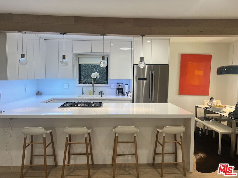 11570 Braddock Dr in Culver City, CA - Building Photo