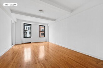 200 W 16th St in New York, NY - Building Photo - Building Photo