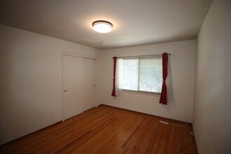 1856 Ash St in Palo Alto, CA - Building Photo - Building Photo