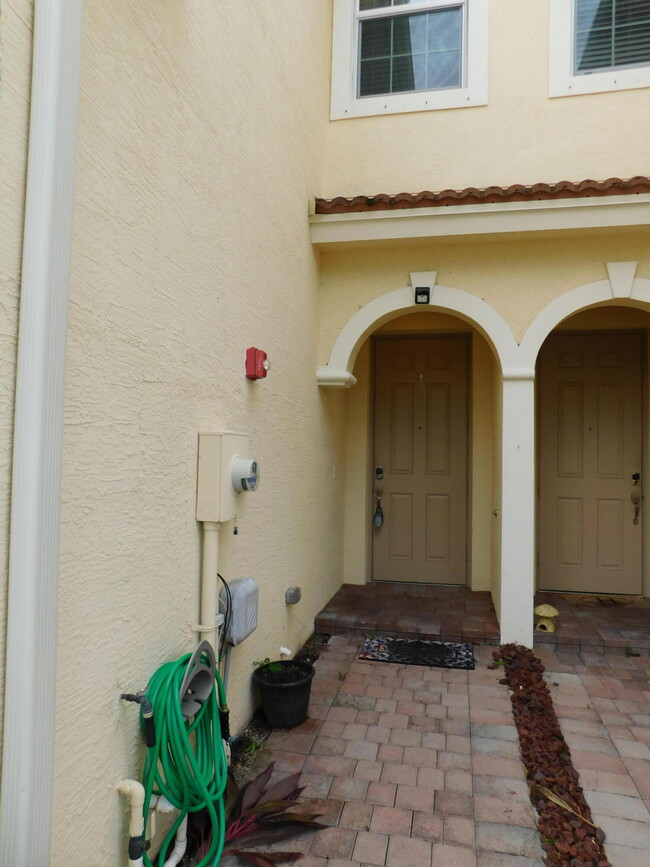 9516 SW Merlin Ct in Stuart, FL - Building Photo - Building Photo
