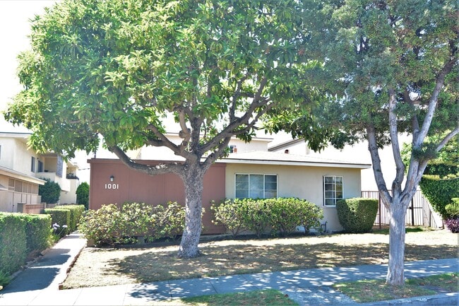 1001 Hill St, Unit U-6 in Santa Monica, CA - Building Photo - Building Photo