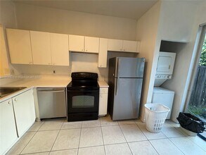 4 SW 15th Rd in Homestead, FL - Building Photo - Building Photo