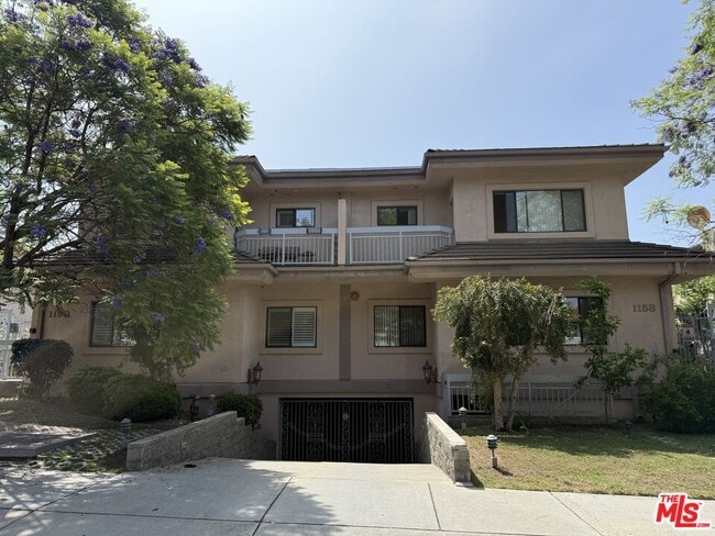 property at 1160 Thompson Ave
