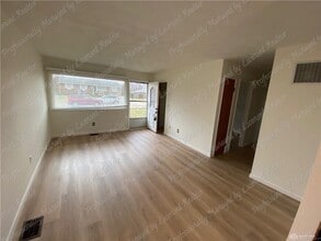 563 Buttercup Ave in Vandalia, OH - Building Photo - Building Photo