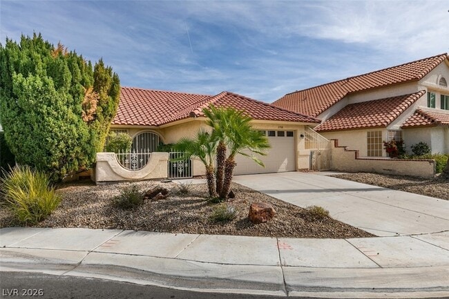 2708 Eagle Springs Ct in Las Vegas, NV - Building Photo - Building Photo
