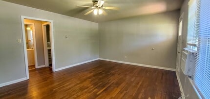 1030 W Wood St in Shawnee, OK - Building Photo - Building Photo