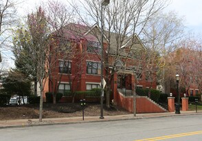 435 W 9th St in Kansas City, MO - Building Photo