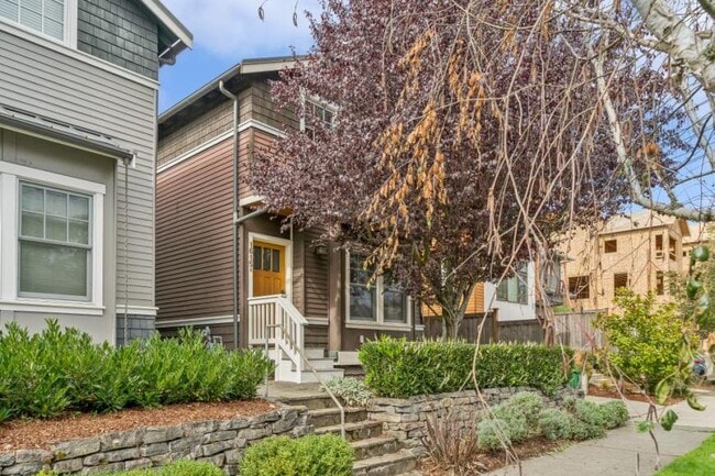 1615A 21st Ave in Seattle, WA - Building Photo - Building Photo