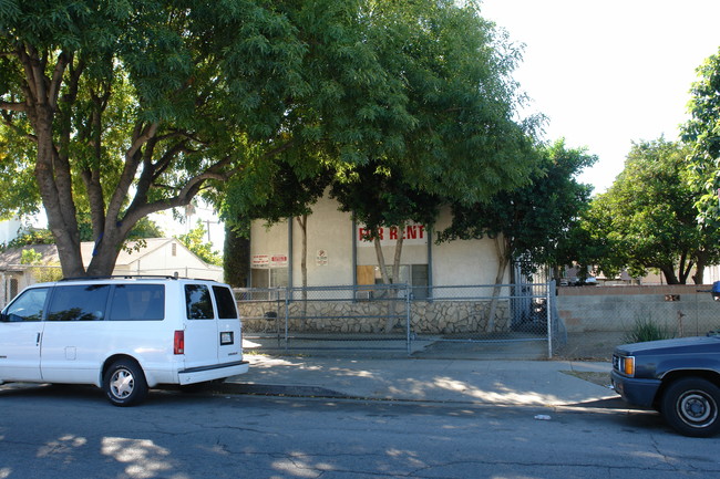 14850 Delano St in Van Nuys, CA - Building Photo - Building Photo