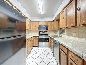 151 Tulpan Dr in Kissimmee, FL - Foto de edificio - Building Photo