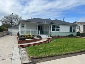 2277 Elizabeth Dr in Ventura, CA - Building Photo