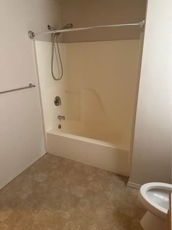 803 E Riggs St in East Helena, MT - Foto de edificio - Building Photo