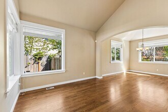 3616 222nd Pl SE in Bothell, WA - Building Photo - Building Photo