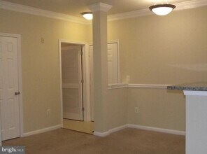 4870 Eisenhower Ave-Unit -208 in Alexandria, VA - Building Photo - Building Photo