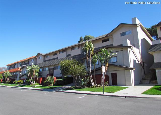 1113 Barbara St in Redondo Beach, CA - Building Photo