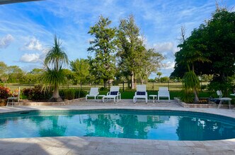 301 NW 53rd St in Boca Raton, FL - Building Photo - Building Photo