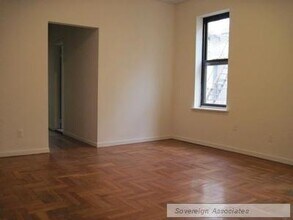 590 Fort Washington Ave in New York, NY - Building Photo - Building Photo