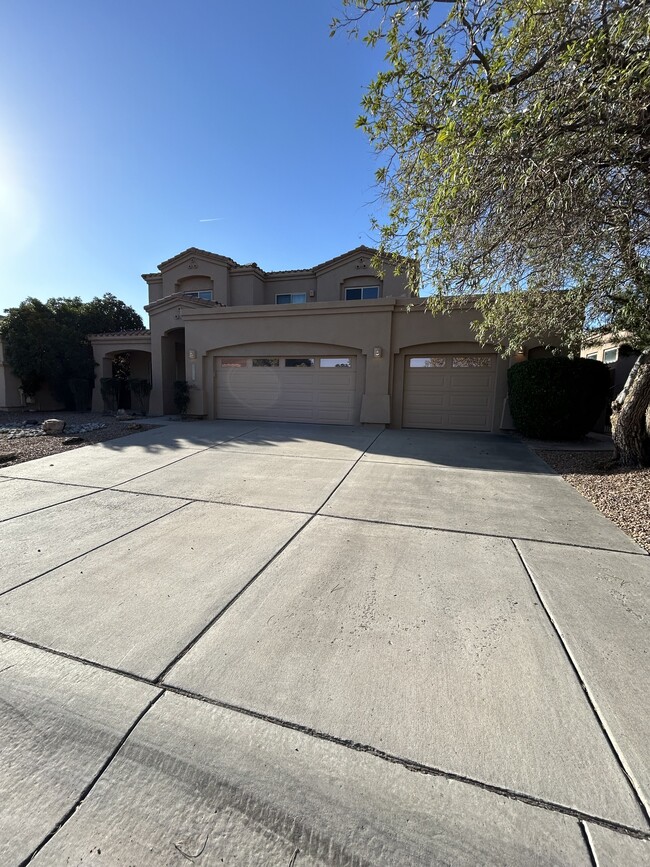 5228 Old Adobe Trail NW in Albuquerque, NM - Building Photo - Building Photo