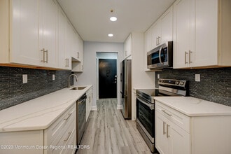 58 Amberly Dr in Englishtown, NJ - Building Photo - Building Photo