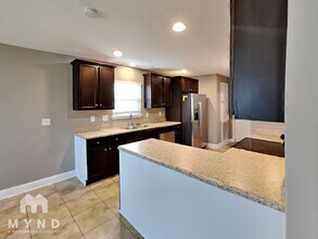 504 Green Meadows Trail in Alabaster, AL - Building Photo - Building Photo
