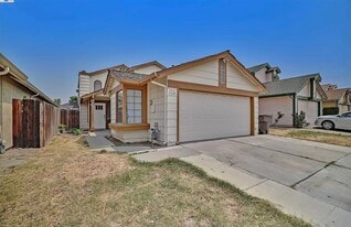 3480 Briar Ln in Tracy, CA - Building Photo