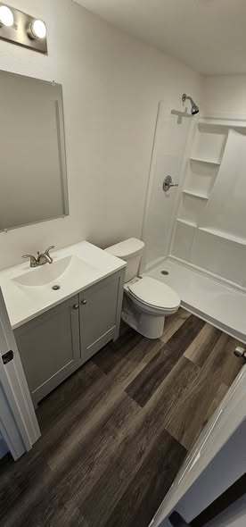 731 Park Ave, Unit 731 1/2 in Ackley, IA - Building Photo - Building Photo