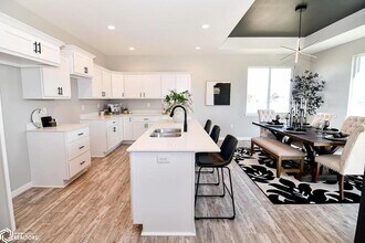 2505 N Terrace Dr in Webster City, IA - Building Photo - Building Photo