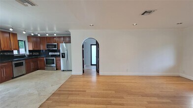 7161 Pershing St in Hollywood, FL - Foto de edificio - Building Photo