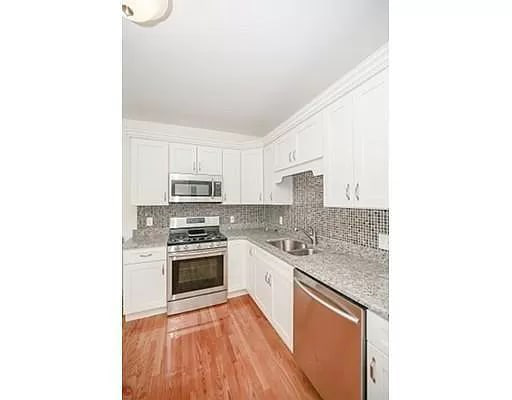 375 Prospect St, Unit 1 in Cambridge, MA - Building Photo