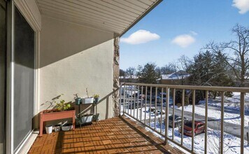 419 Drummers Ln in Wayne, PA - Building Photo - Building Photo