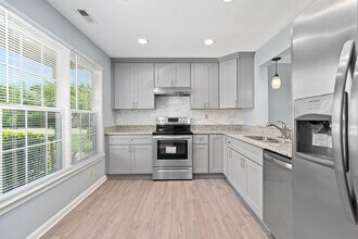 914 Jay Are Ct in Virginia Beach, VA - Building Photo - Building Photo