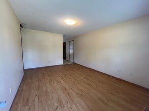 910-912 S Clifton Ave in Springfield, MO - Building Photo - Building Photo