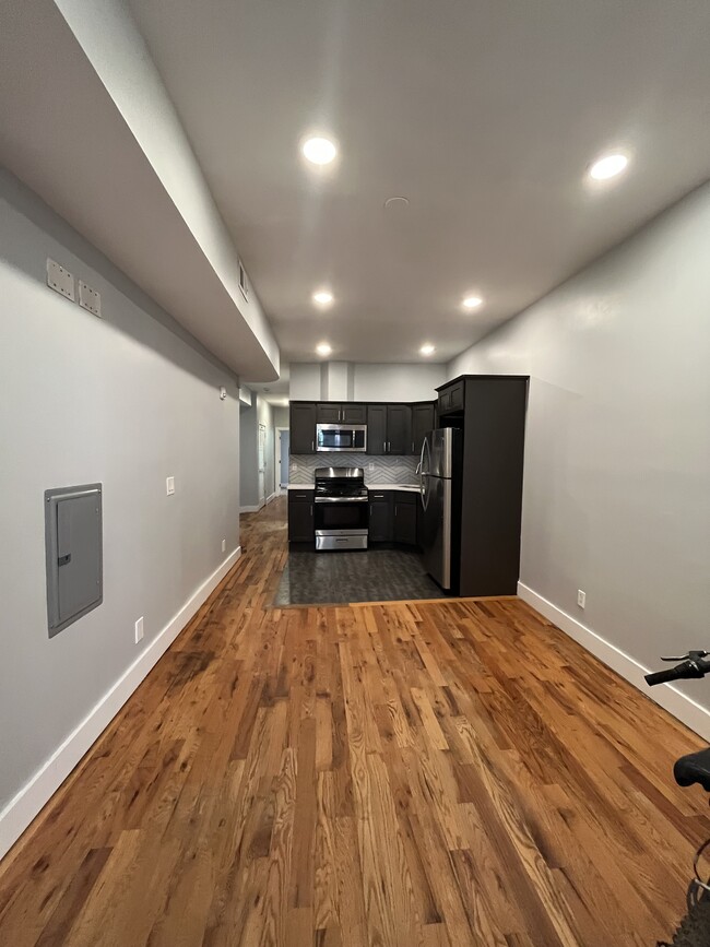 19 Jewett Ave, Unit 1F