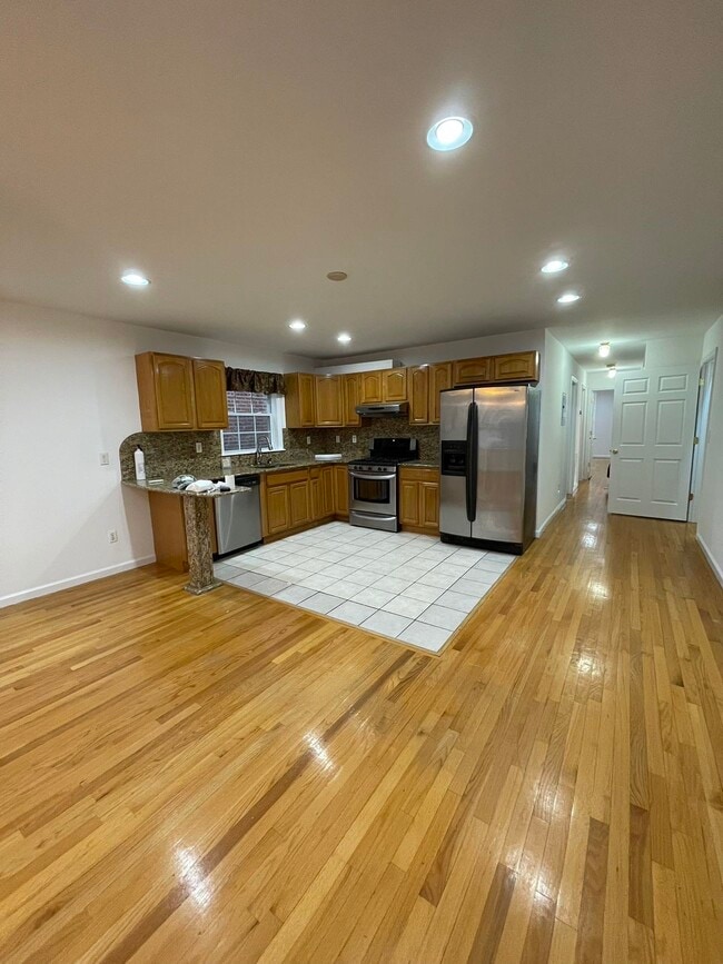 90 Leonard St in Jersey City, NJ - Building Photo - Building Photo