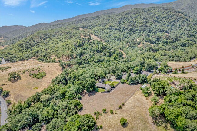 17501 Wagner Rd in Los Gatos, CA - Building Photo - Building Photo