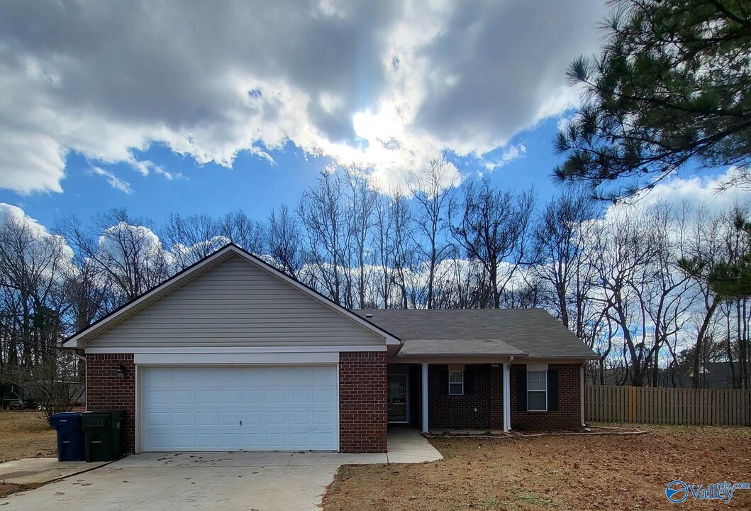 110 Silver Poplar Pl in Harvest, AL - Building Photo