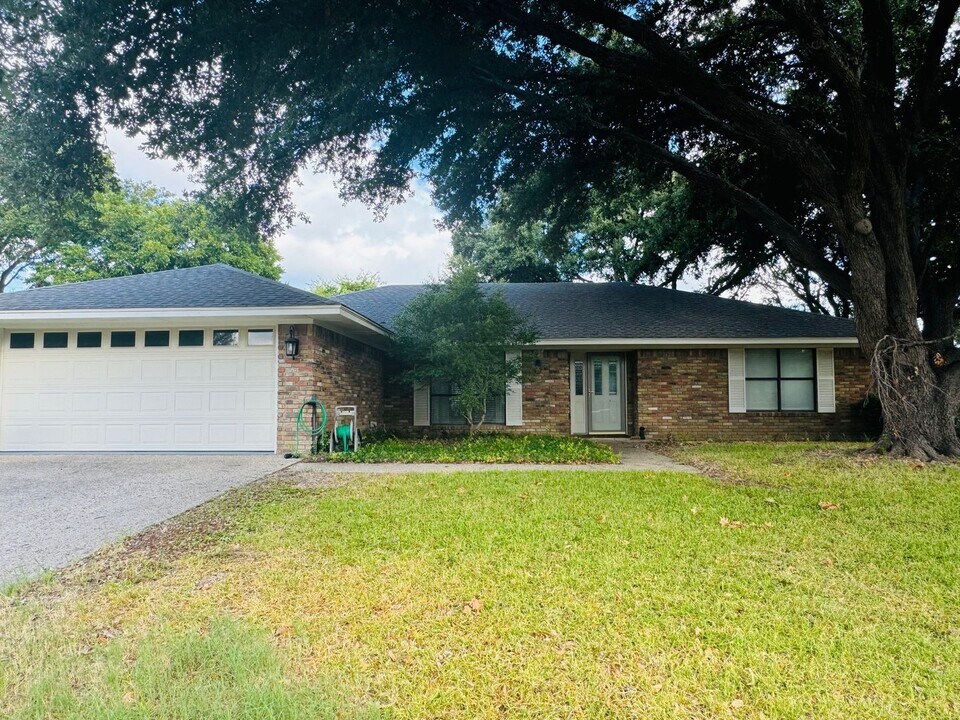 7105 Churchill Cir in Waco, TX - Building Photo