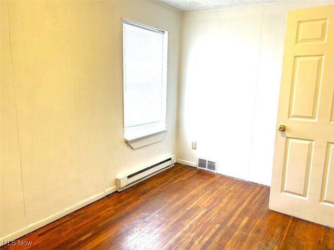 property at 106 S 12th St