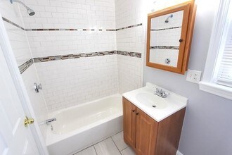 524 Charles St-Unit -1R in Providence, RI - Building Photo - Building Photo