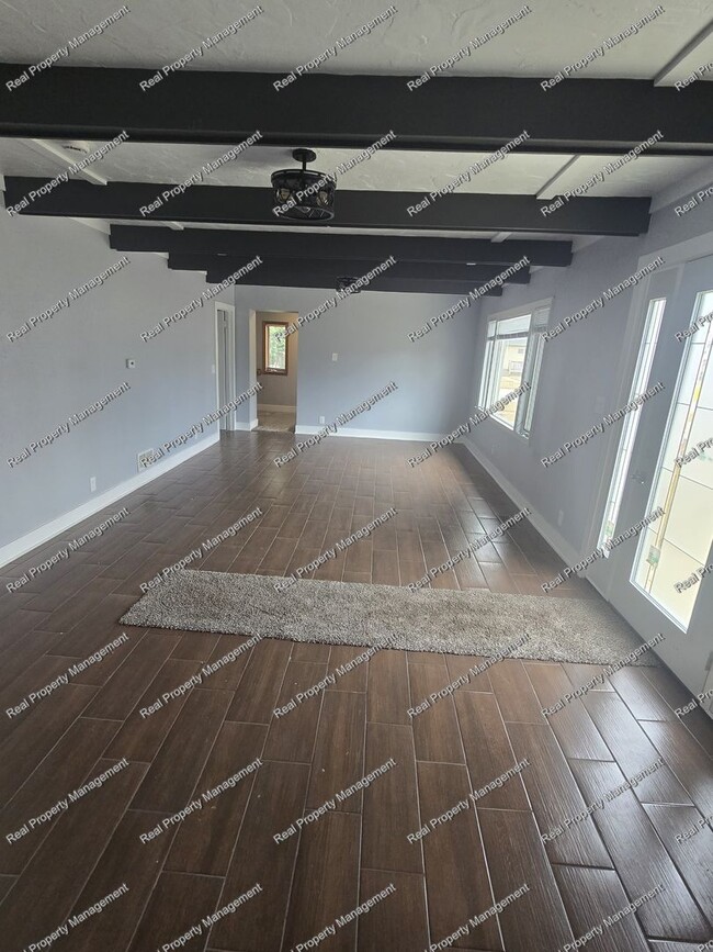 121 S Cline Ave in Griffith, IN - Building Photo - Building Photo