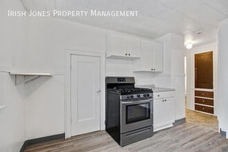 2 Rowland Ave in Cheektowaga, NY - Building Photo - Building Photo