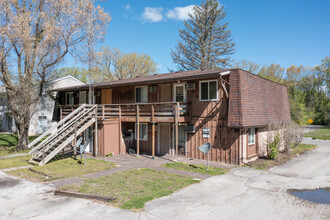 Brooke Park Apartments in Toledo, OH - Building Photo - Building Photo