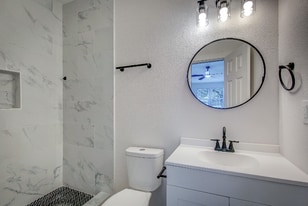 311 Martha St in Euless, TX - Building Photo