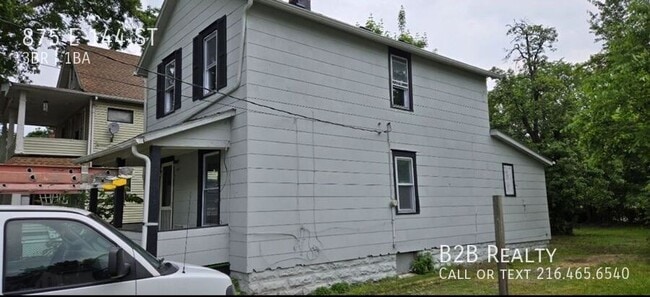 875 E 144th St in Cleveland, OH - Foto de edificio - Building Photo