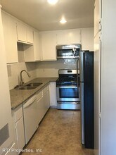 6900 Knowlton Pl in Los Angeles, CA - Building Photo - Building Photo