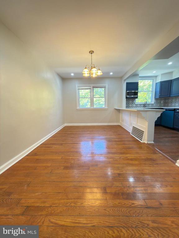 268 S Bayberry Ln in Upper Darby Township, PA - Foto de edificio - Building Photo