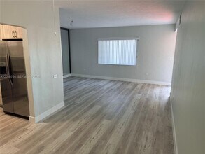2424 SW 12th St in Miami, FL - Building Photo - Building Photo