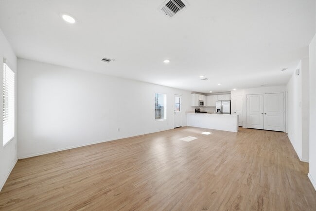 7335 Greenbriar Cayon Ln in Katy, TX - Building Photo - Building Photo