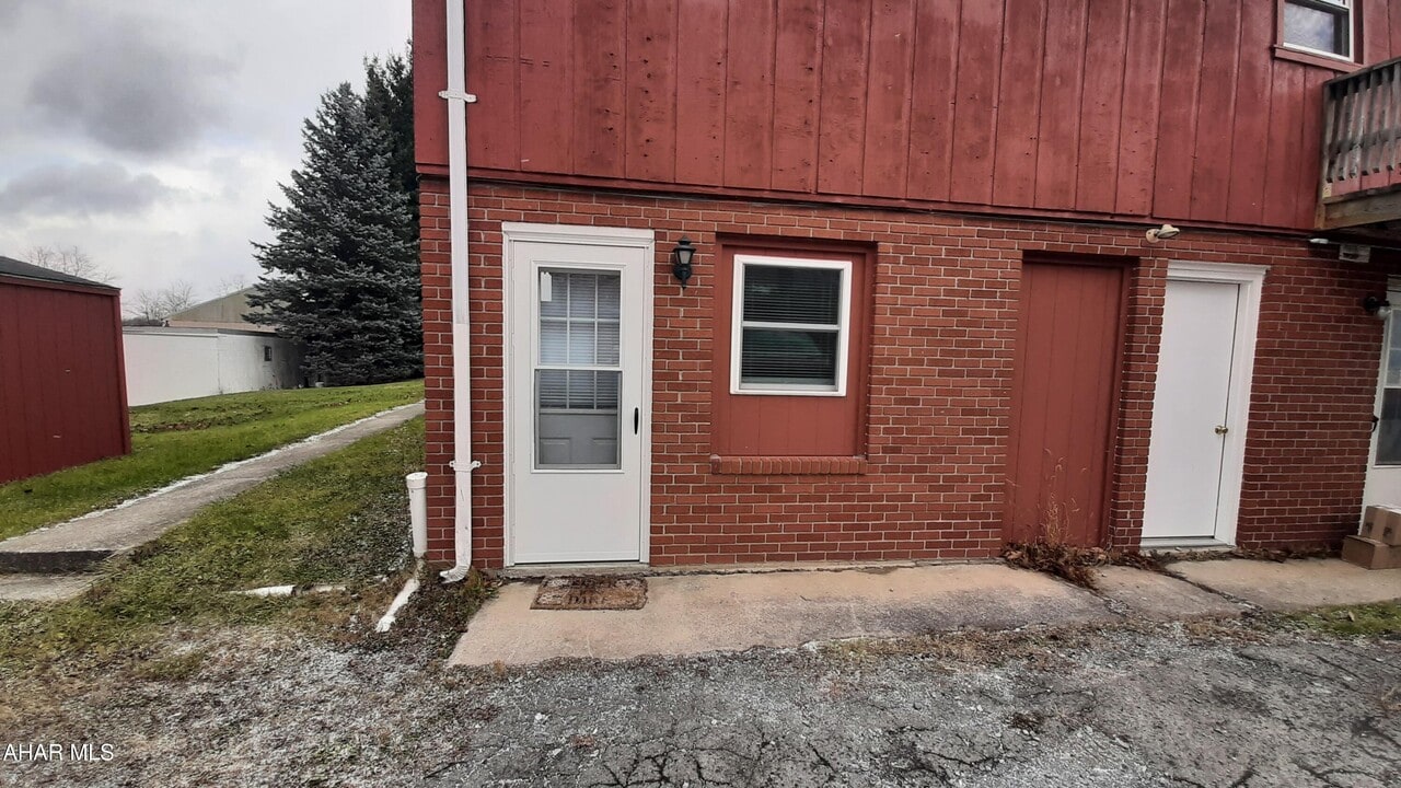 500 Gallitzin Rd in Cresson, PA - Building Photo